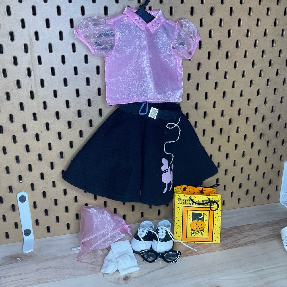 American girl doll outfit - 50’s Sock Hopper -  poodle skirt, halloween bag